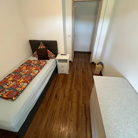 Pensionszimmer Mit Gemeinschaftskueche Inn